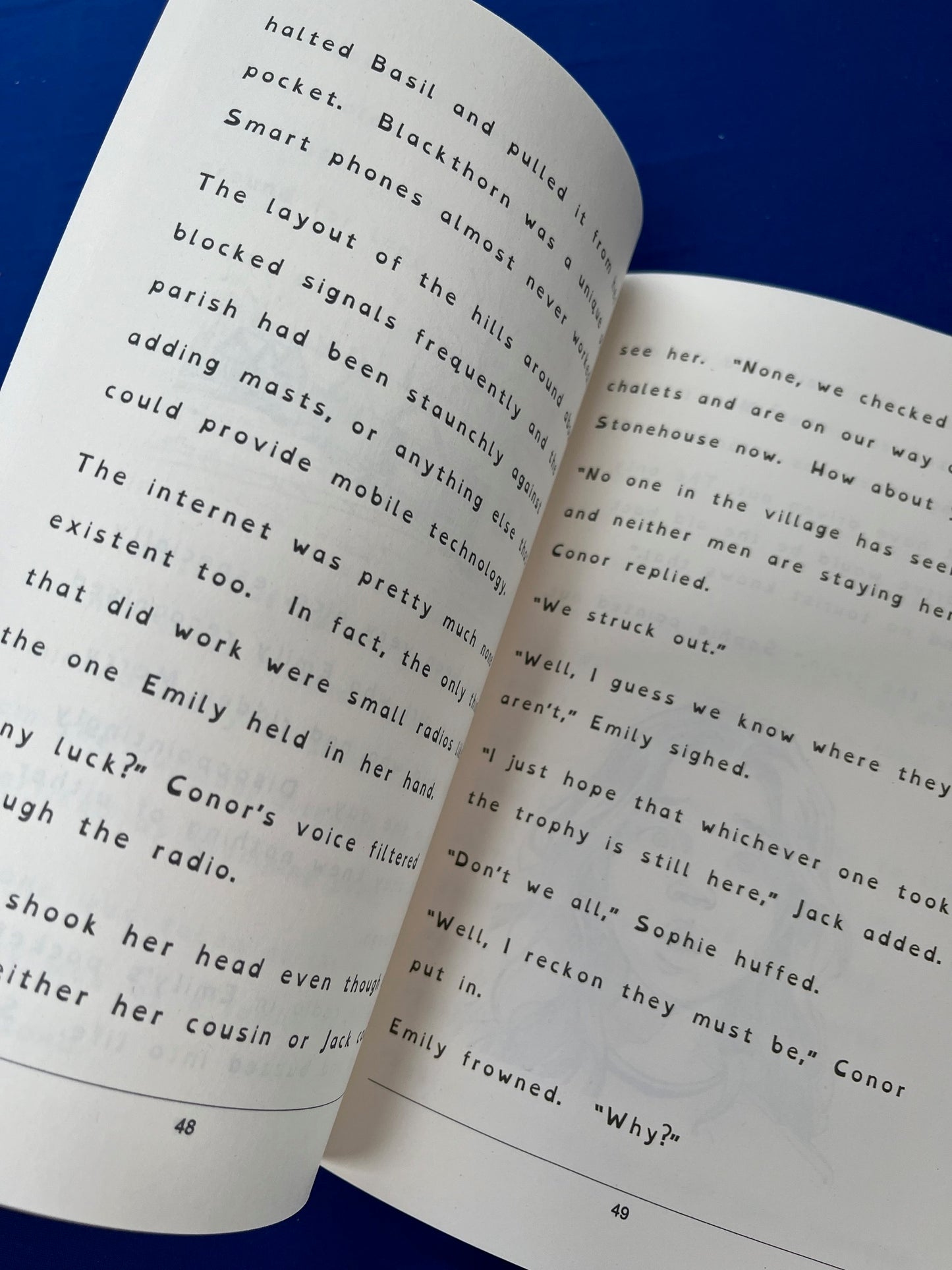 interior of kids dyslexia friendly book. Written by  #1 best-selling Irish Author Elaine Heney.